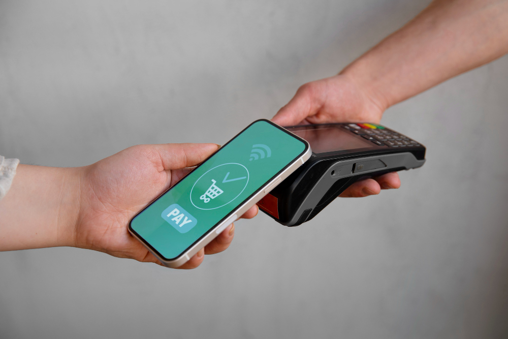 The Future of Cashless Payments: Technologies Shaping the New Economy