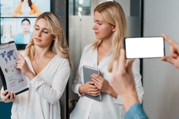 How Changes in Consumer Behavior Influence Digital Business Models