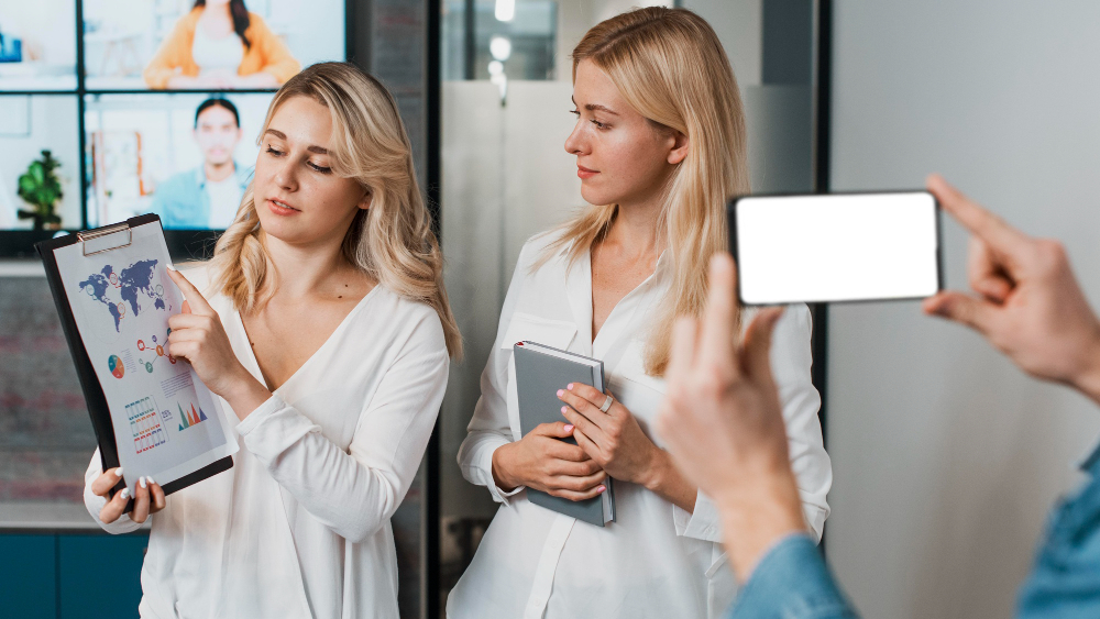 How Changes in Consumer Behavior Influence Digital Business Models